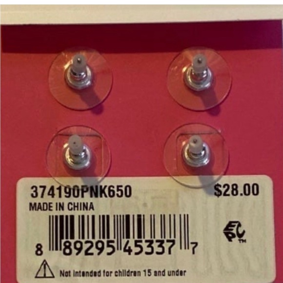 NWT 💖 Betsey Johnson Pave Silver Tone Bow Stud Earrings XOXO - Picture 2 of 3